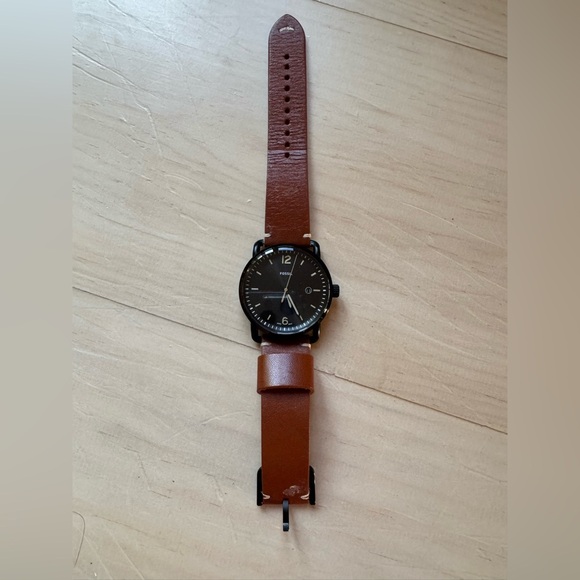 Leather Fossil Watch - Picture 1 of 3